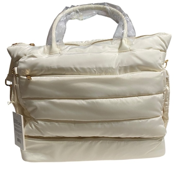 iPack Puffy Tote Bag OS Cream Travel Daily Use Practical Easy To Clean Nylon NWT